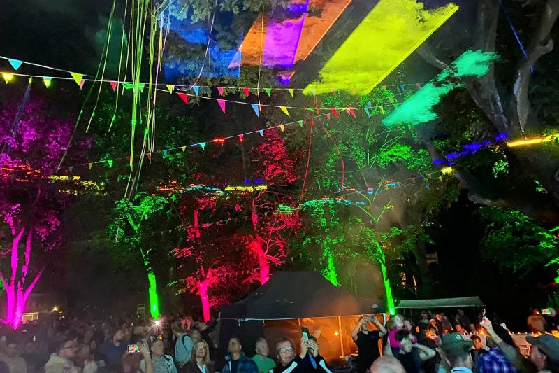 90 Jahre Marl: Rekordbesuch und spektakuläre Lasershow beim VolksParkFest