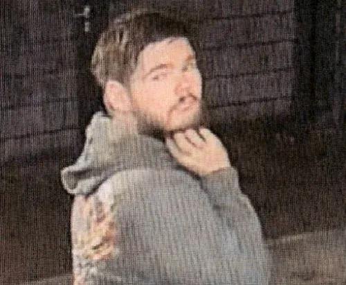 Polizei sucht nach Einbrechern: Fahndungsfotos veröffentlicht